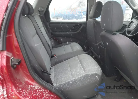 2005 Ford Escape Xls from USA, damaged, VIN 1FMYU02ZX5KB43354